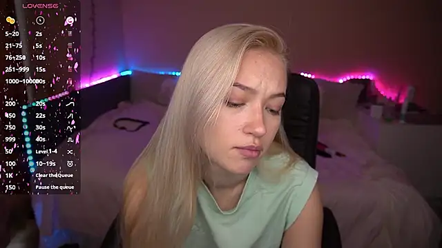 Snapshot of AmandaFiree chatting on 10/05/25, 05:17 AmandaFiree online show from 10/05/25, 05:17