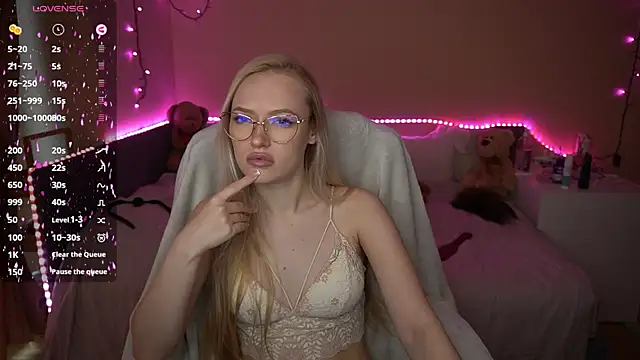 Snapshot of AmandaFiree chatting on 02/11/26, 07:13 AmandaFiree online show from 02/11/26, 07:13