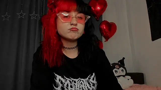 t0riayun0 online show from 02/19/25, 07:05