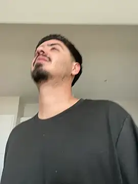 Snapshot of Bbyboyivan chatting on 12/29/24, 09:09 Bbyboyivan online show from 12/29/24, 09:09