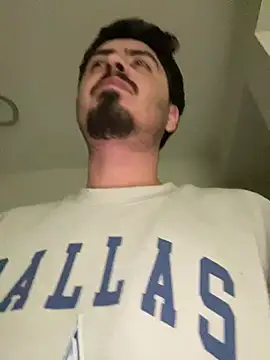 Snapshot of Bbyboyivan chatting on 01/11/25, 09:26 Bbyboyivan online show from 01/11/25, 09:26