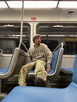 Snapshot of Bbyboyivan chatting on 01/14/25, 05:30 Bbyboyivan online show from 01/14/25, 05:30