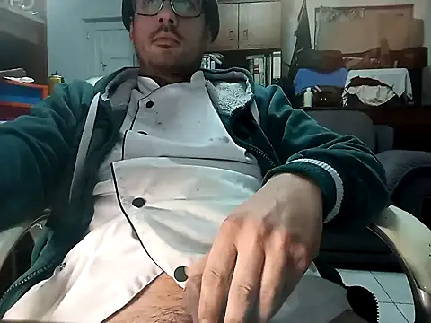 pedrosantos3366 online show from 12/13/24, 12:53