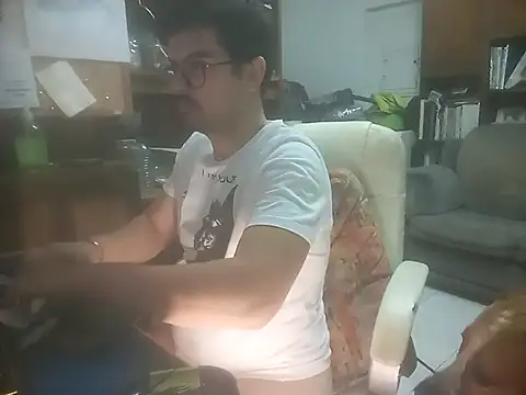 pedrosantos3366 online show from 10/05/25, 05:06