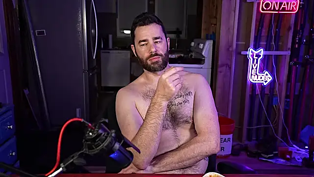 Snapshot of Fastflogger1 chatting on 12/13/24, 05:38 Fastflogger1 online show from 12/13/24, 05:38