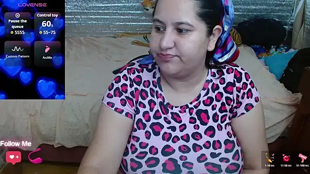 Snapshot of EMILY-NESSA chatting on 03/18/26, 01:47 EMILY-NESSA online show from 03/18/26, 01:47