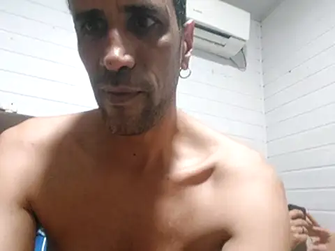 Hotcasados69 online show from 02/24/26, 06:11