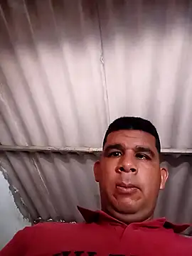 Snapshot of El-reyleon chatting on 04/24/26, 04:09 El-reyleon online show from 04/24/26, 04:09