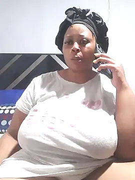 Snapshot of Sexy-queen99xx chatting on 09/17/25, 07:10 Sexy-queen99xx online show from 09/17/25, 07:10