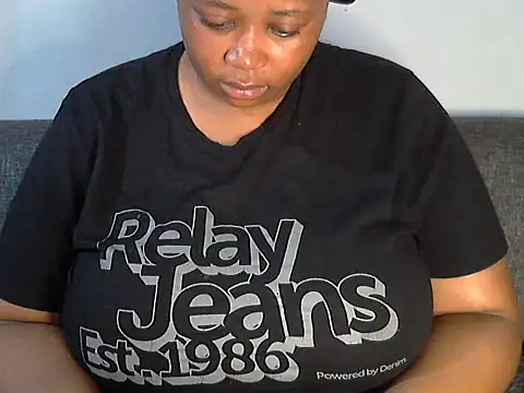 Snapshot of Sexy-queen99xx chatting on 11/11/25, 06:13 Sexy-queen99xx online show from 11/11/25, 06:13