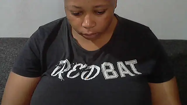 Snapshot of Sexy-queen99xx chatting on 11/25/25, 08:25 Sexy-queen99xx online show from 11/25/25, 08:25