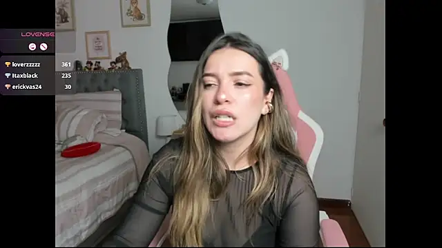 Snapshot of samysweet_8 chatting on 03/18/25, 09:10 samysweet 8 online show from 03/18/25, 09:10