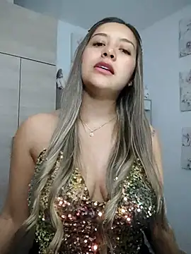 Snapshot of alana_69 chatting on 04/28/26, 10:48 alana 69 online show from 04/28/26, 10:48
