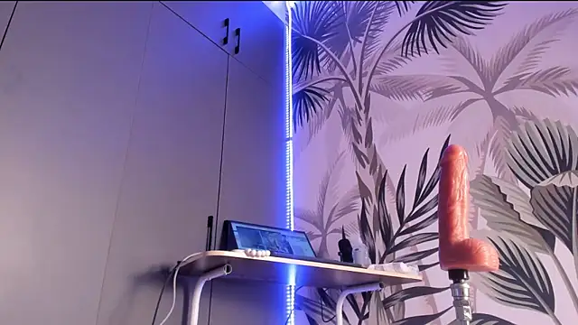 Snapshot of sugar-mirie chatting on 09/12/25, 12:27 sugar-mirie online show from 09/12/25, 12:27