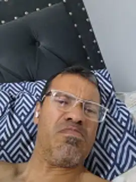 Snapshot of Quieroswx chatting on 04/20/26, 12:57 Quieroswx online show from 04/20/26, 12:57