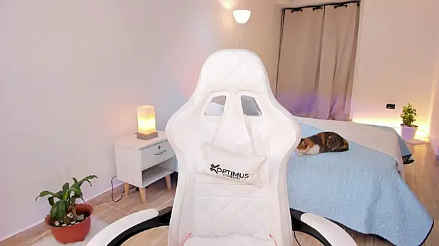 Snapshot of carleee_winter chatting on 11/27/25, 02:35 carleee winter online show from 11/27/25, 02:35