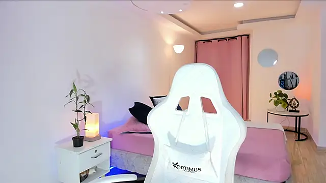 carleee winter online show from 03/06/26, 12:18