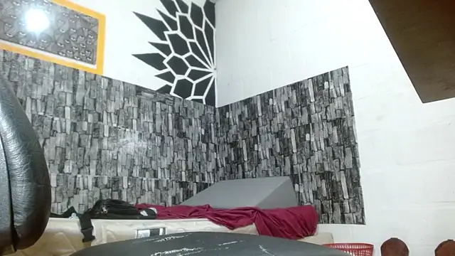 stripnolimits online show from 05/10/26, 12:38