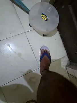 Snapshot of thebrownboi01 chatting on 03/17/25, 11:54 thebrownboi01 online show from 03/17/25, 11:54