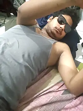 Snapshot of thebrownboi01 chatting on 09/29/25, 03:17 thebrownboi01 online show from 09/29/25, 03:17