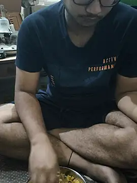 Snapshot of thebrownboi01 chatting on 11/21/25, 01:59 thebrownboi01 online show from 11/21/25, 01:59