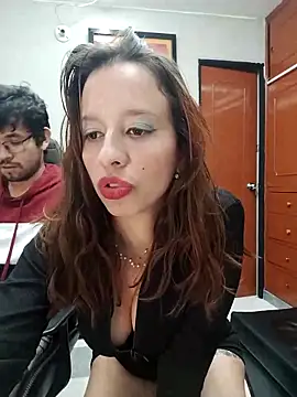 Isaandysex2428 online show from 03/20/25, 12:19