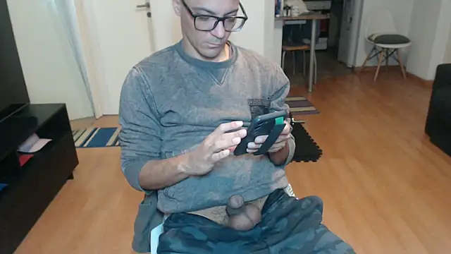 Snapshot of guachin_hunk chatting on 06/25/26, 05:07 guachin hunk online show from 06/25/26, 05:07