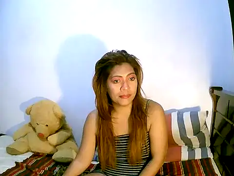 Snapshot of sweetvirginia01 chatting on 02/10/25, 02:16 sweetvirginia01 online show from 02/10/25, 02:16