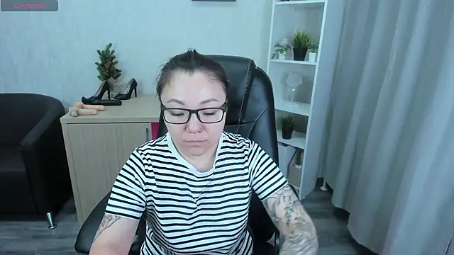 Snapshot of gentle_muse chatting on 01/14/25, 08:48 gentle muse online show from 01/14/25, 08:48