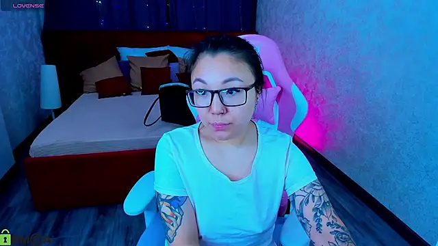 Snapshot of gentle_muse chatting on 10/02/25, 09:33 gentle muse online show from 10/02/25, 09:33