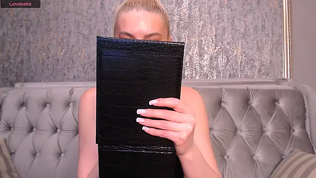 Snapshot of BlondieStar chatting on 02/27/26, 10:32 BlondieStar online show from 02/27/26, 10:32