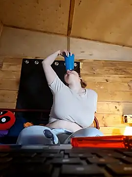 Snowbunnycake 131 online show from 12/03/24, 06:59