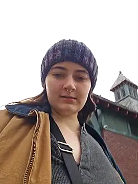 Snowbunnycake 131 online show from 11/13/25, 01:43