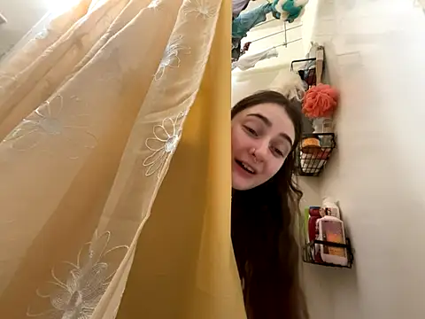 Snowbunnycake 131 online show from 01/09/26, 09:23