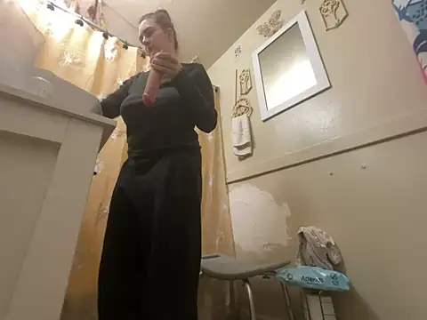 Snapshot of Snowbunnycake_131 chatting on 03/20/26, 01:27 Snowbunnycake 131 online show from 03/20/26, 01:27