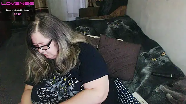Snapshot of sex2 chatting on 05/28/26, 12:46 sex2 online show from 05/28/26, 12:46