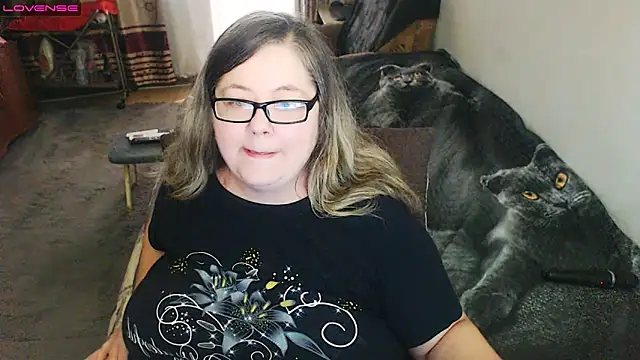 Snapshot of sex2 chatting on 05/29/26, 01:47 sex2 online show from 05/29/26, 01:47