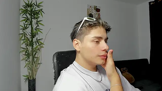 Giordano Russo online show from 02/28/25, 09:23