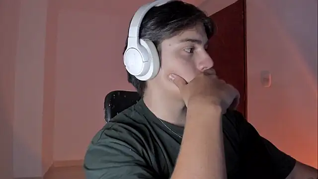 Giordano Russo online show from 11/18/25, 10:47