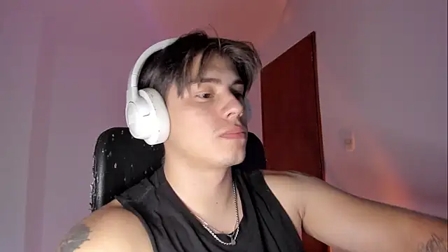 Snapshot of Giordano_Russo chatting on 02/01/26, 11:14 Giordano Russo online show from 02/01/26, 11:14