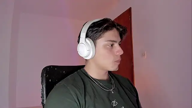 Snapshot of Giordano_Russo chatting on 02/03/26, 08:03 Giordano Russo online show from 02/03/26, 08:03