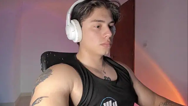 Snapshot of Giordano_Russo chatting on 03/05/26, 11:56 Giordano Russo online show from 03/05/26, 11:56