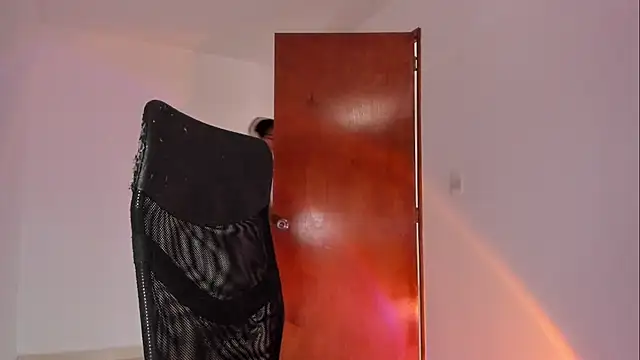 Snapshot of Giordano_Russo chatting on 03/06/26, 03:41 Giordano Russo online show from 03/06/26, 03:41