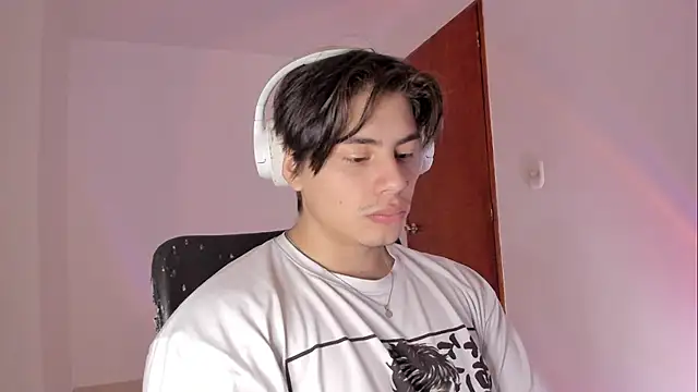 Snapshot of Giordano_Russo chatting on 04/04/26, 04:26 Giordano Russo online show from 04/04/26, 04:26