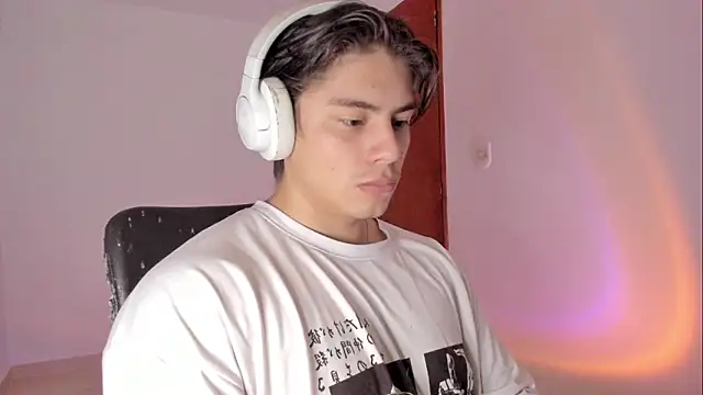 Snapshot of Giordano_Russo chatting on 04/07/26, 03:56 Giordano Russo online show from 04/07/26, 03:56