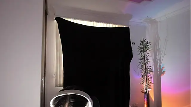 Snapshot of Giordano_Russo chatting on 05/20/26, 10:05 Giordano Russo online show from 05/20/26, 10:05