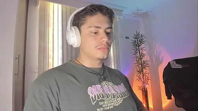 Giordano Russo online show from 07/28/26, 03:21