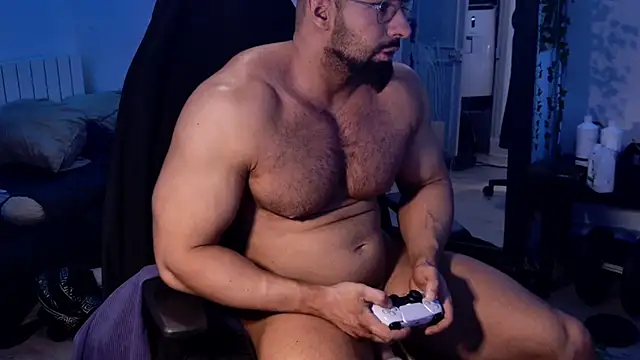 Snapshot of Musculus6 chatting on 07/26/26, 01:18 Musculus6 online show from 07/26/26, 01:18