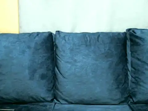 Snapshot of reezly chatting on 12/01/24, 11:58 reezly online show from 12/01/24, 11:58