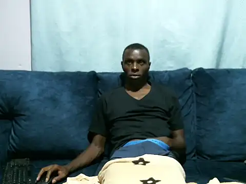 Snapshot of reezly chatting on 03/21/25, 10:17 reezly online show from 03/21/25, 10:17